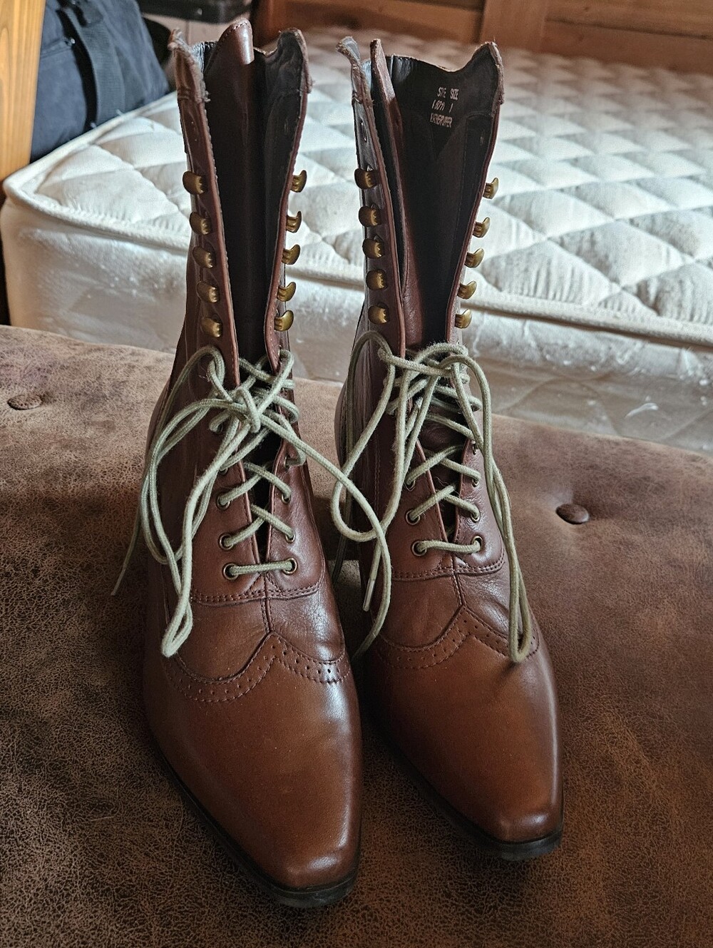 Rawhide By Abilene Woman's Victorian Lace Up Boots. Snip Toe. Size 8 - Picture 2 of 9